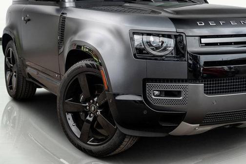 2024 Land Rover Defender 90 P525 Carpathian Edition