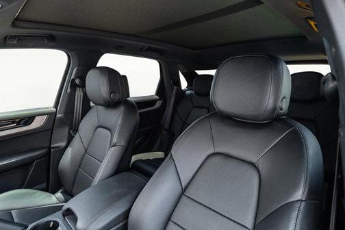 2019 Porsche Cayenne Base