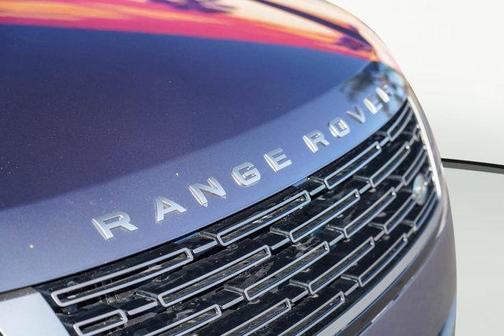 2025 Land Rover Range Rover P400 SE 7 Seat