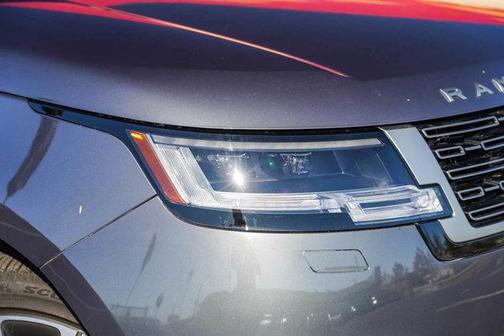 2025 Land Rover Range Rover P400 SE 7 Seat