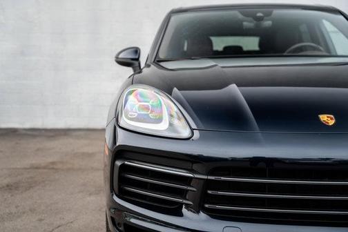 2023 Porsche Cayenne Platinum Edition