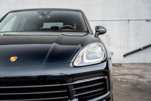 2023 Porsche Cayenne Platinum Edition