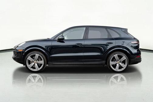 2023 Porsche Cayenne Platinum Edition