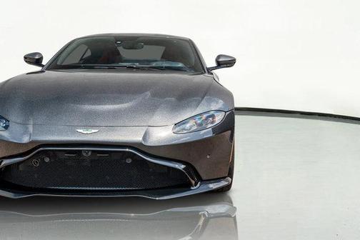 2021 Aston Martin Vantage Base