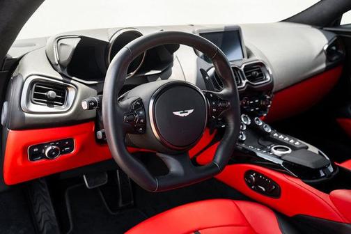 2021 Aston Martin Vantage Base