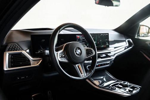 2024 BMW X5 M60i