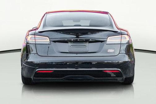 2023 Tesla Model S Plaid