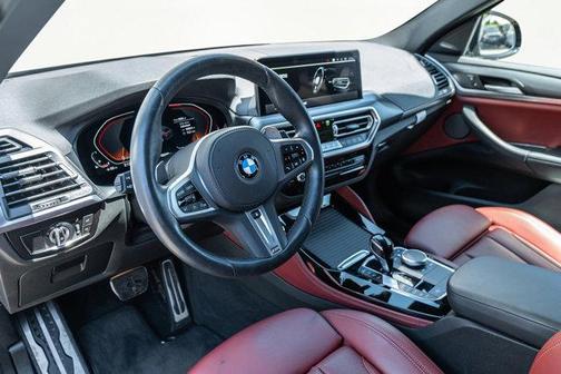 2023 BMW X4 xDrive30i