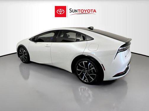 Wind Chill Pearl 2024 Toyota Prius Prime XSE