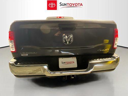 2024 RAM 2500 Big Horn Crew Cab 4x4 8' Box