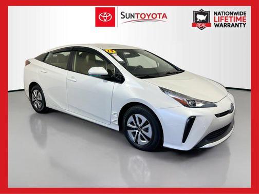 2019 Toyota Prius LE
