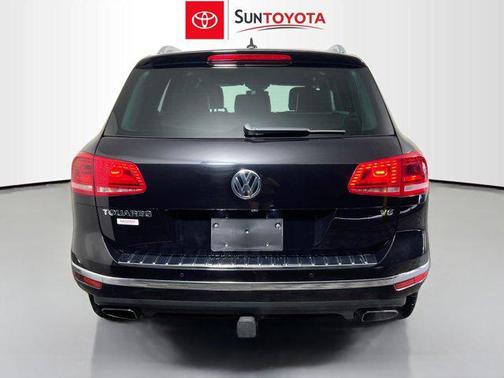 2017 Volkswagen Touareg V6 Wolfsburg Edition