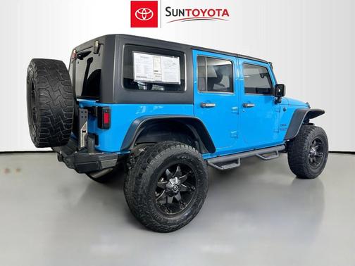 Chief Clearcoat 2017 Jeep Wrangler Unlimited Sport
