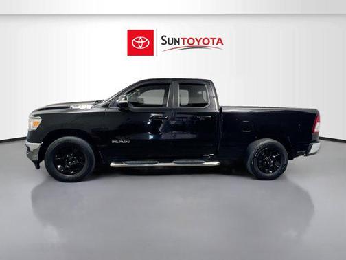 Diamond Black Crystal Pearlcoat 2021 RAM 1500 Big Horn/Lone Star