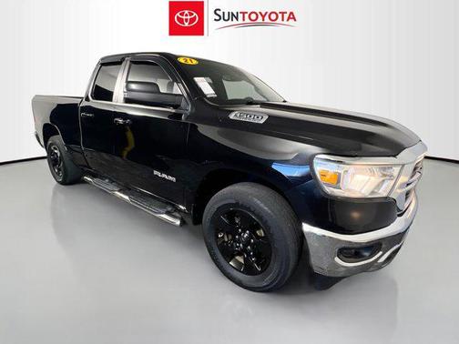 Diamond Black Crystal Pearlcoat 2021 RAM 1500 Big Horn/Lone Star