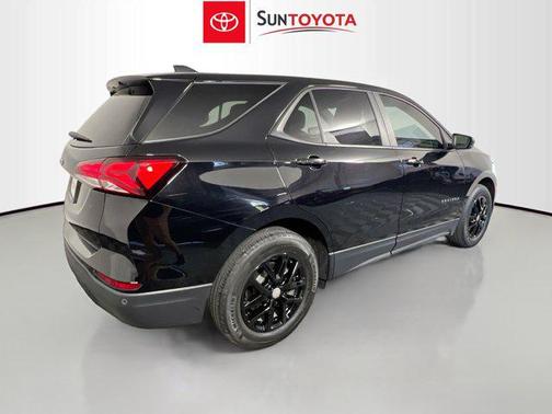 Mosaic Black Metallic 2024 Chevrolet Equinox LS