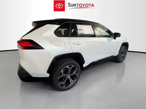 2025 Toyota RAV4 Hybrid SE