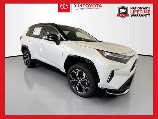 2025 Toyota RAV4 Hybrid SE