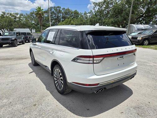 2022 Lincoln Aviator Standard AWD