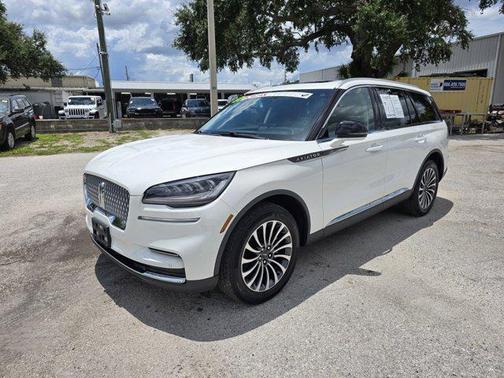 2022 Lincoln Aviator Standard AWD