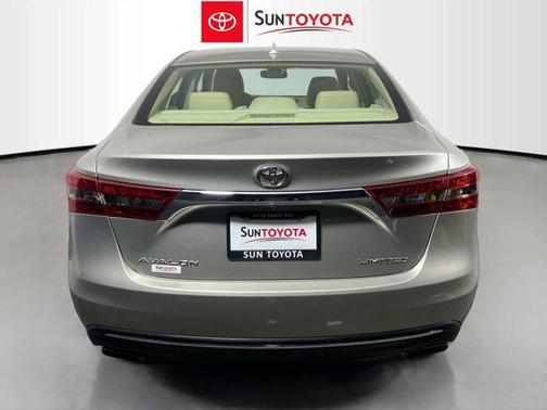 2016 Toyota Avalon Limited