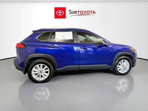 2024 Toyota Corolla Cross LE