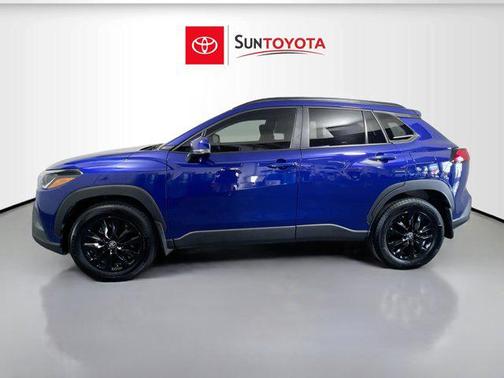 2024 Toyota Corolla Cross LE