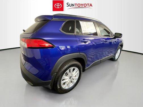 2024 Toyota Corolla Cross LE