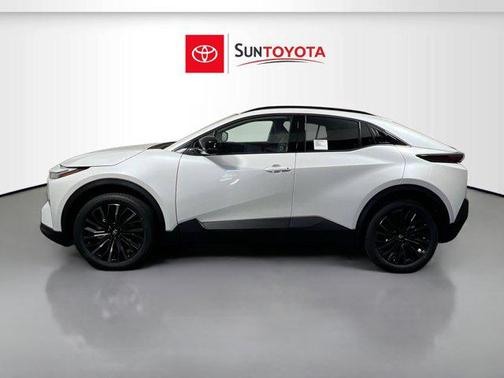 Wind Chill Pearl 2026 Toyota C-HR XSE