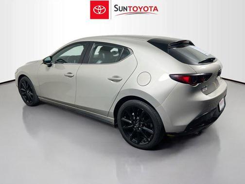 Platinum Quartz Metallic 2024 Mazda Mazda3 2.5 S Select Sport