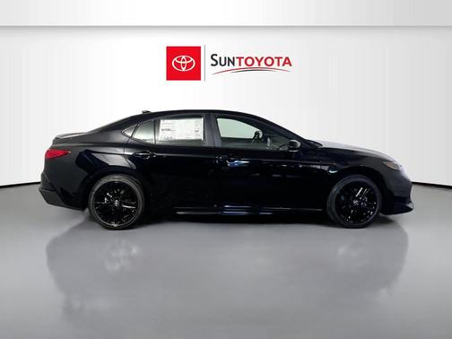 Midnight Black Metallic 2026 Toyota Camry SE