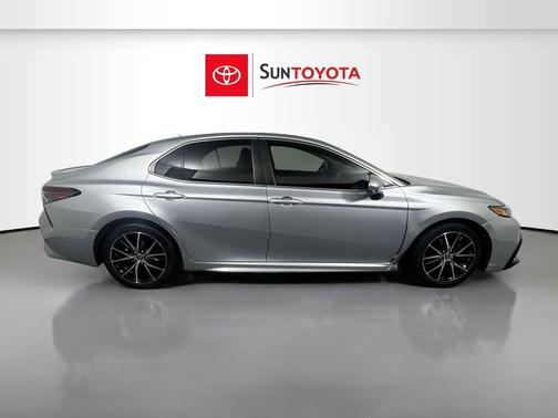 Celestial Silver Metallic 2021 Toyota Camry SE