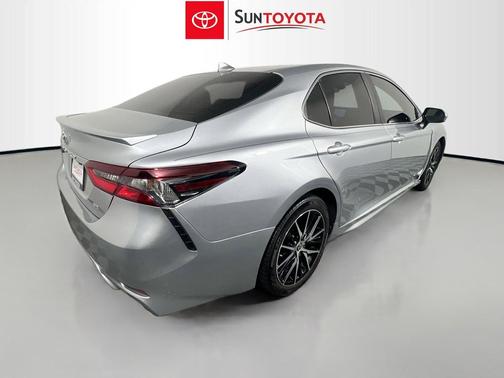 Celestial Silver Metallic 2021 Toyota Camry SE