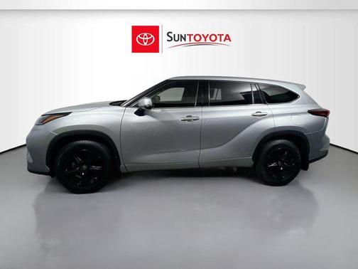 2021 Toyota Highlander LE