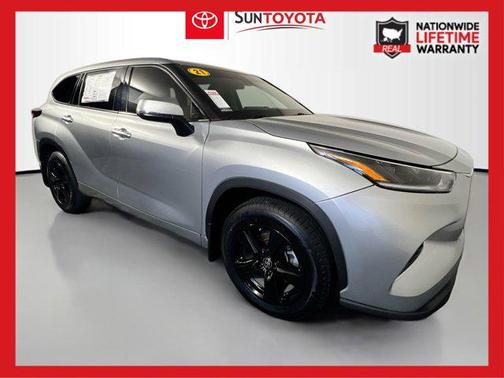 2021 Toyota Highlander LE