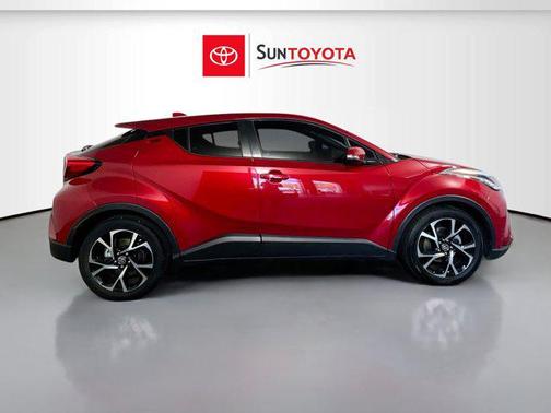 2021 Toyota C-HR XLE