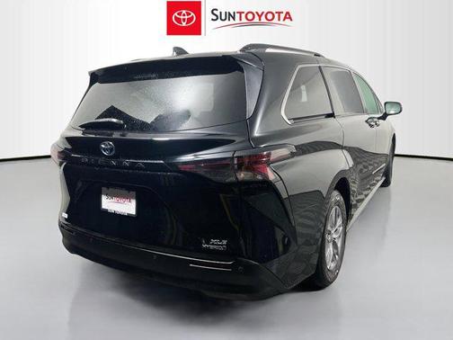 Midnight Black Metallic 2023 Toyota Sienna XLE