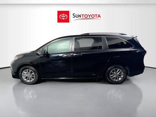 Midnight Black Metallic 2023 Toyota Sienna XLE