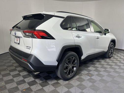 2024 Toyota RAV4 Hybrid SE