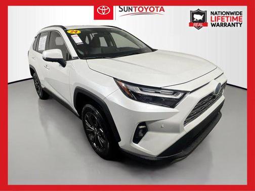 2024 Toyota RAV4 Hybrid SE