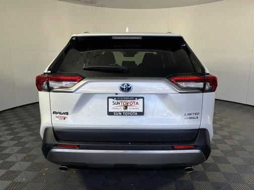 2024 Toyota RAV4 Hybrid SE