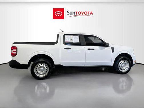 2022 Ford Maverick XL