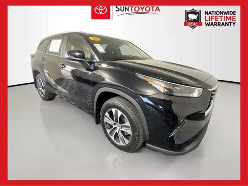 2024 Toyota Highlander XLE