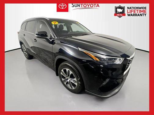 2024 Toyota Highlander XLE
