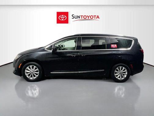 2018 Chrysler Pacifica Touring-L