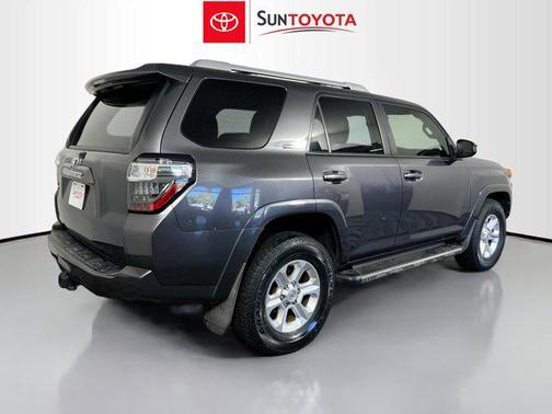 Magnetic Gray Metallic 2018 Toyota 4Runner SR5