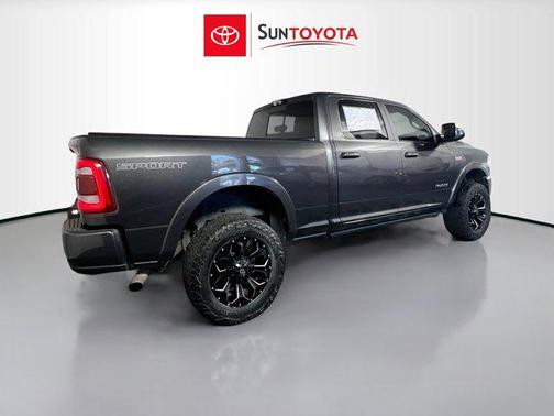 2022 RAM 2500 Laramie Crew Cab 4x4 6'4' Box