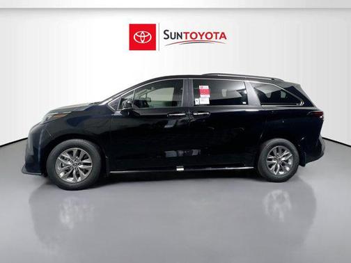 2025 Toyota Sienna XLE