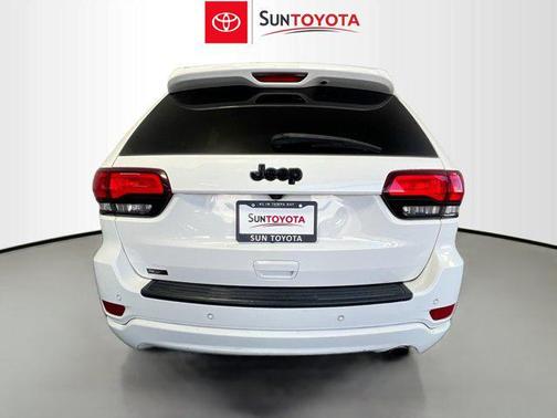 2021 Jeep Grand Cherokee Laredo
