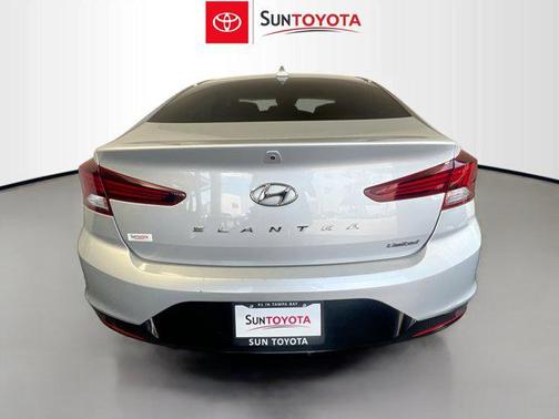 2019 Hyundai ELANTRA Limited